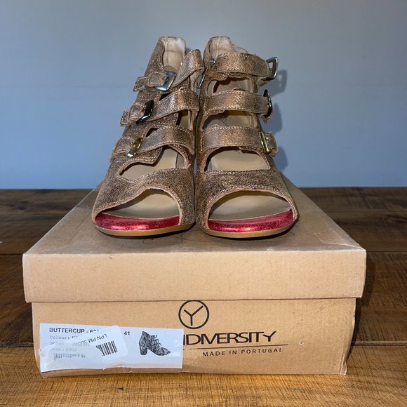 NIB Women's Unity in Diversity Buttercup Red Open Toe Booties EUR 41 US 10 - Picture 2 of 8